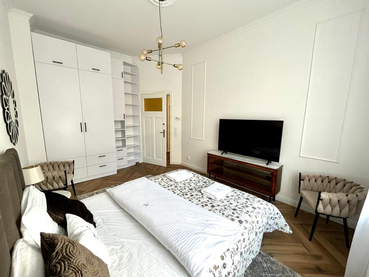 Agapella Apartamenty- Fiszera 500m From The Beach, Free Parking *