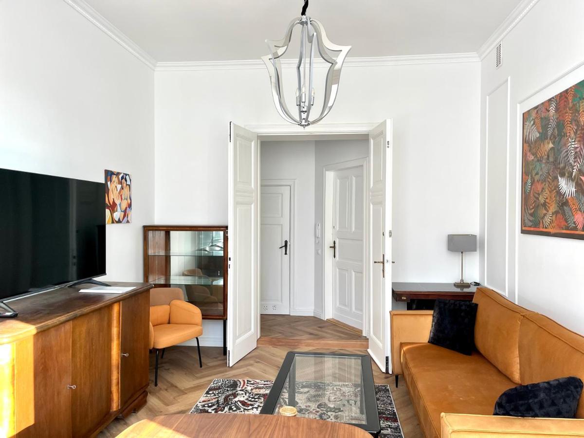 Apartment Agapella Apartamenty- Fiszera 500m From The Beach, Free Parking *